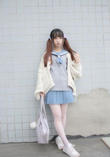 邻居的姐姐